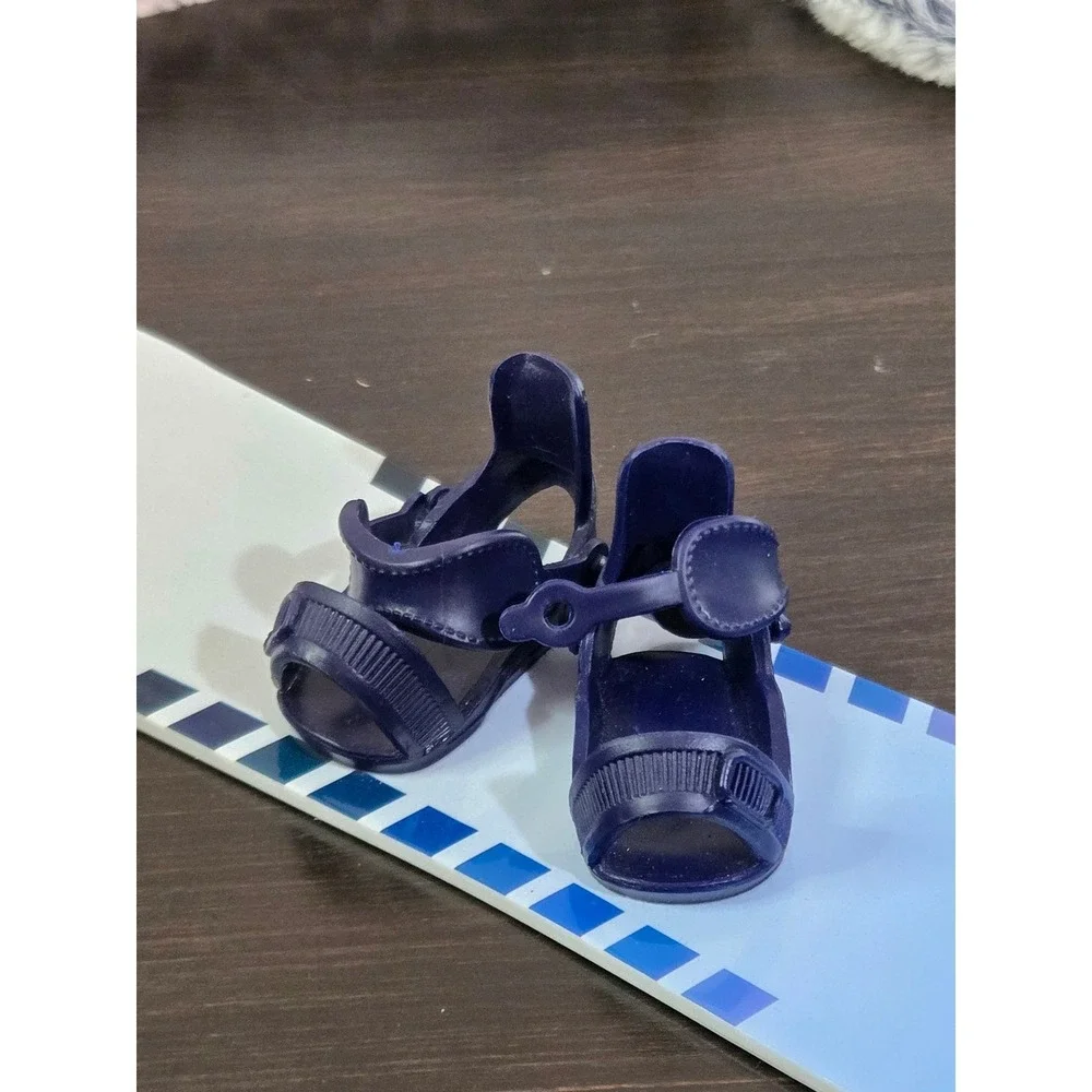 Rainbow High Snowboard Boots Set MGA Doll Winter‎ Sports Accessory